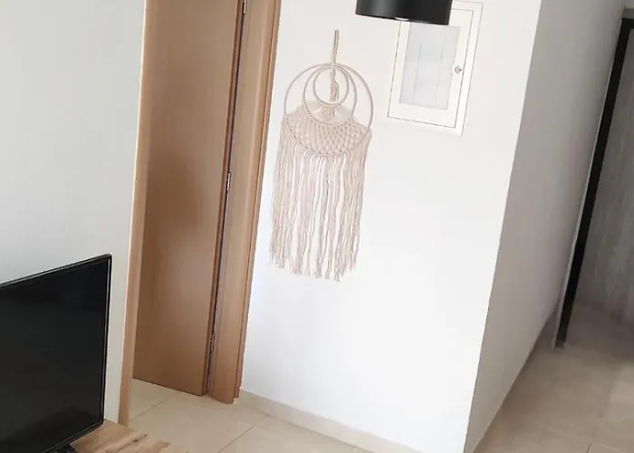 M&k House Apartment Rhodes City